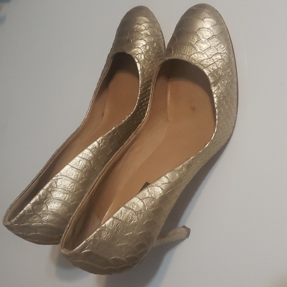 Ann Taylor Gold Reptile Print Heels